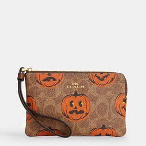 Coach Corner Zip Wristlet In Signature Canvas With Halloween Print NWT